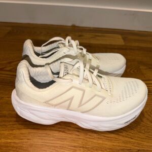 New Balance: Fresh Foam X 1080v14  W1080W14 SIZE 6.5